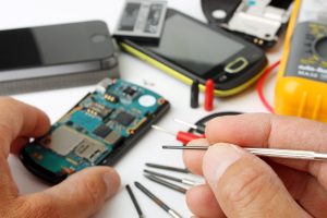 cell phone repair services