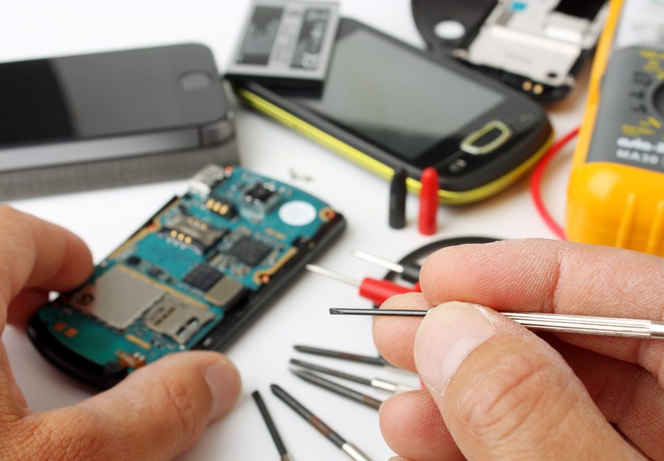 cell phone repair services